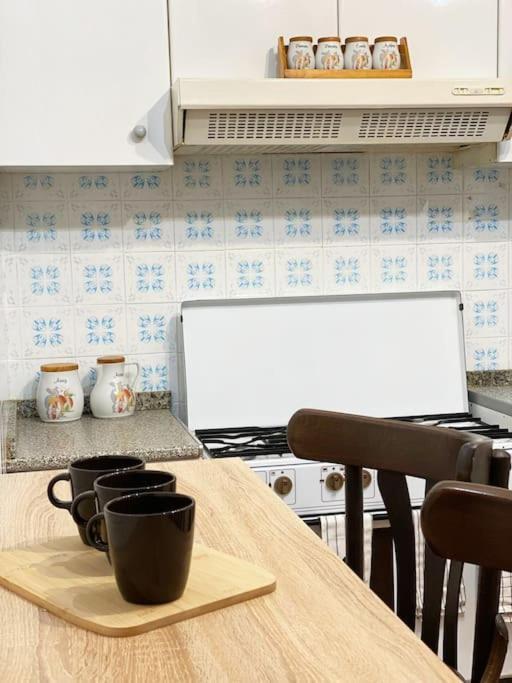 Rooms In Spacious Beach Flat In Valencia Exteriör bild