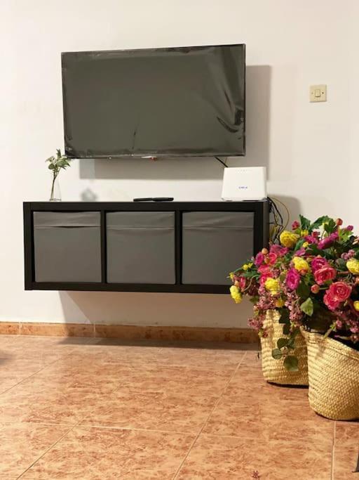 Rooms In Spacious Beach Flat In Valencia Exteriör bild