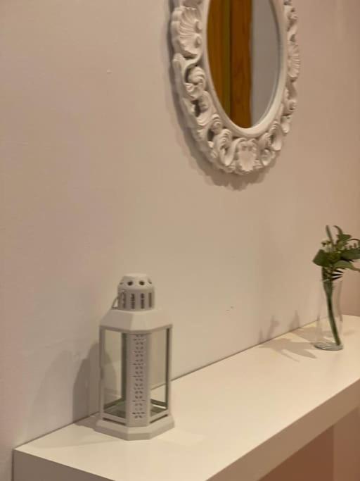 Rooms In Spacious Beach Flat In Valencia Exteriör bild